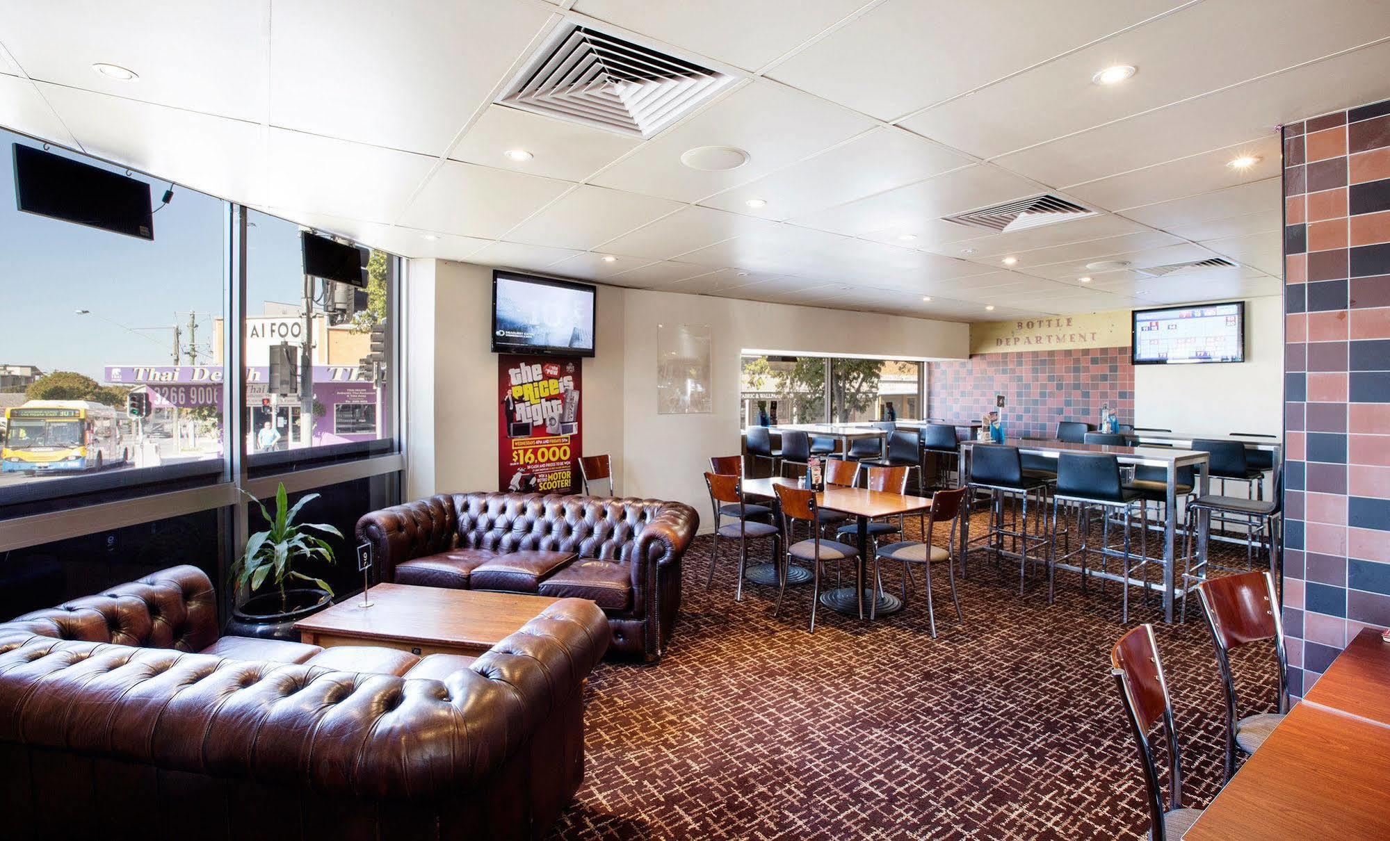 Hotel Nightcap At Of Wales Brisbane